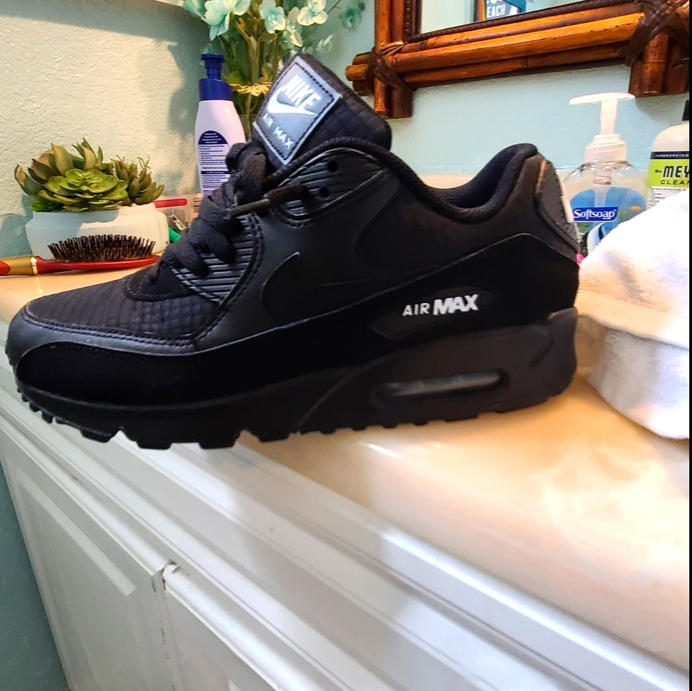 Nike air max....